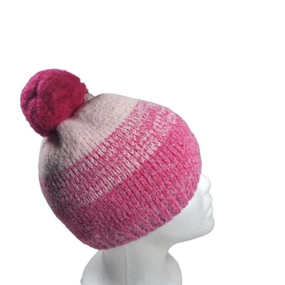 Pink Knit Beanie in Good Pre-Owned Condition - Picture 4 of 5